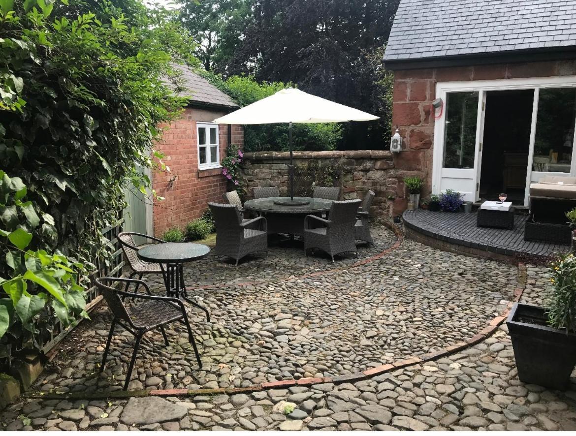 Pear Tree Cottage Courtyard Shrewsbury Eksteriør billede