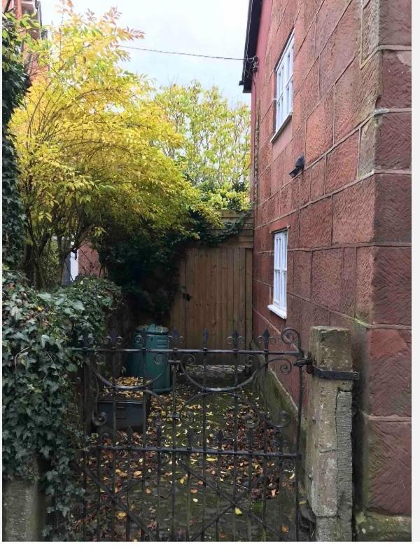 Pear Tree Cottage Courtyard Shrewsbury Eksteriør billede