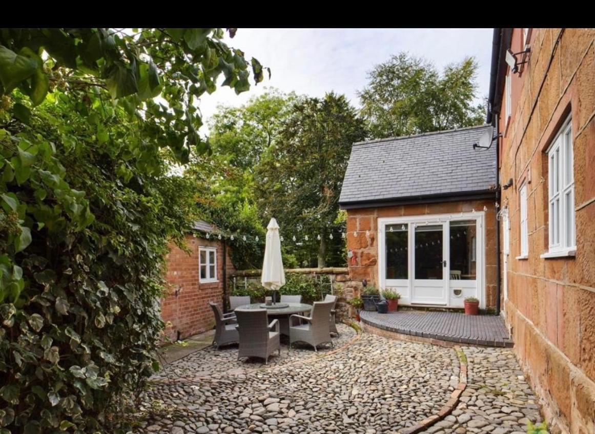 Pear Tree Cottage Courtyard Shrewsbury Eksteriør billede